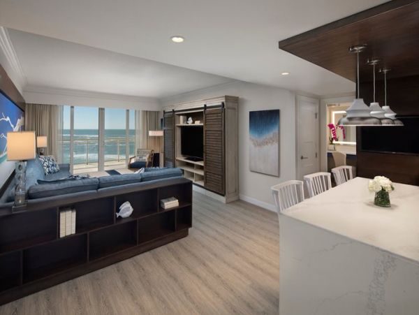 Two bedroom Suite Beach Views South End of Longboat Key