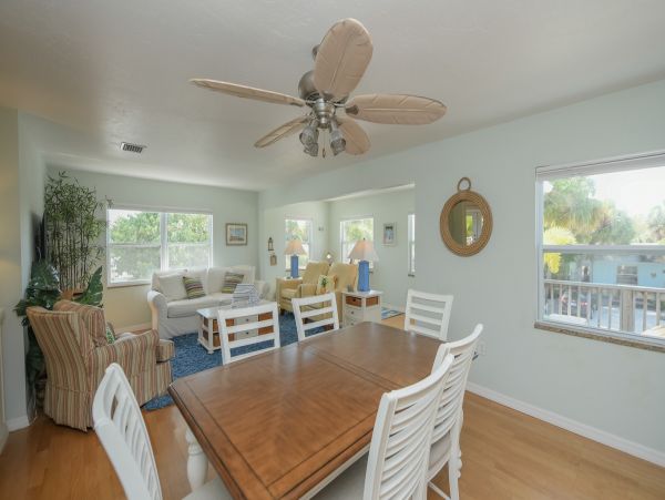 Short Walk to Beach Holmes Beach Vacation Home Private Pool