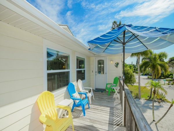 Short Walk to Beach Holmes Beach Vacation Home Private Pool