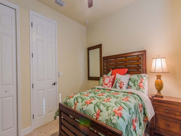 Naples Home 989893