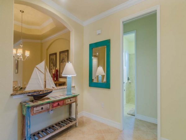 Naples Home 989894