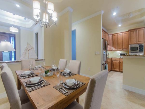 Naples Home 989894