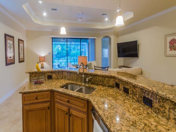 Naples Home 989894