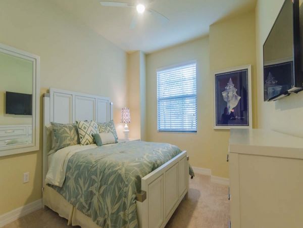 Naples Home 989894