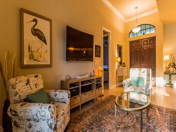 Naples Home 989895
