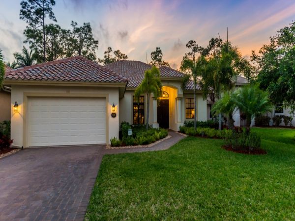 Naples Home 989895