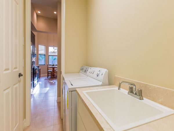 Naples Home 989896