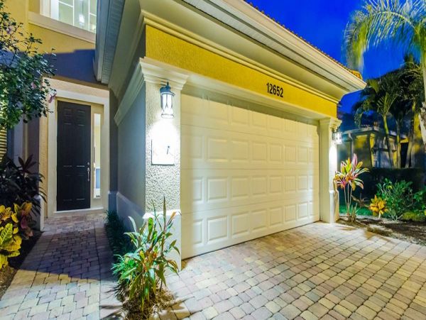 Naples Home 989897