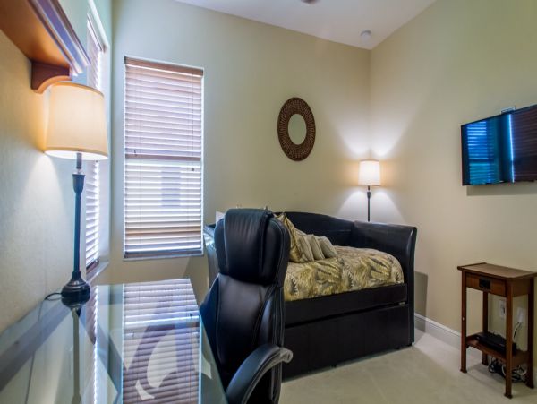 Naples Home 989897