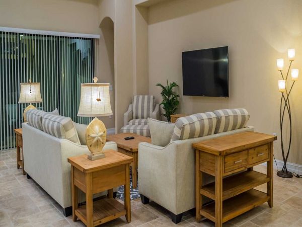 Naples Home 989898