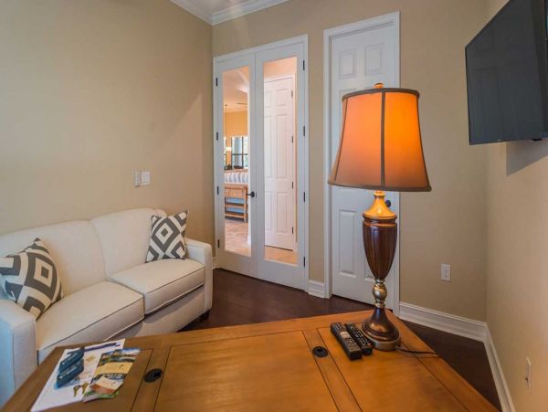 Naples Home 989898
