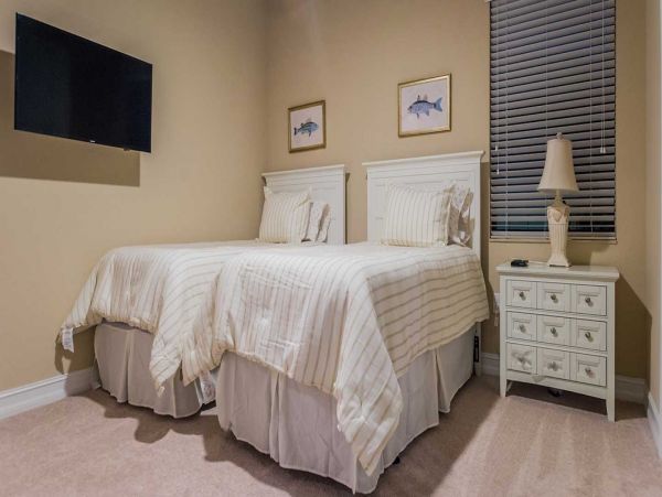 Naples Home 989898
