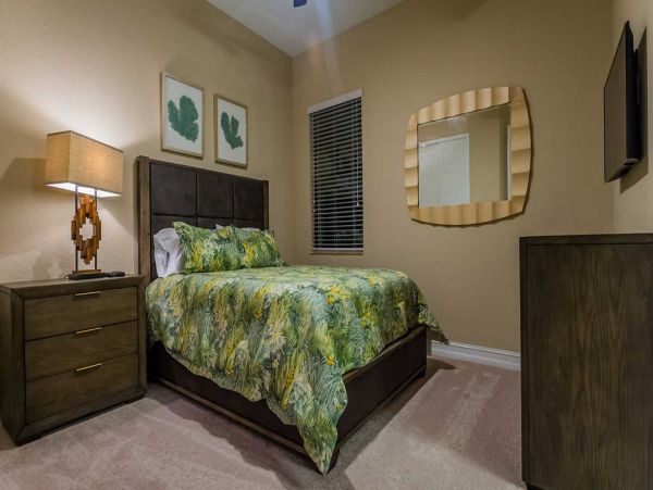 Naples Home 989898