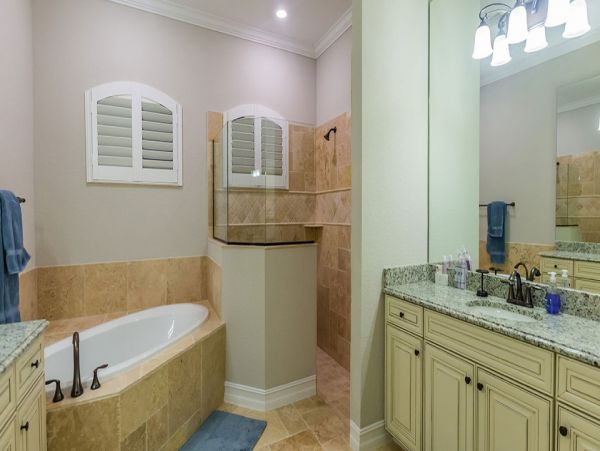 Naples Home 989899