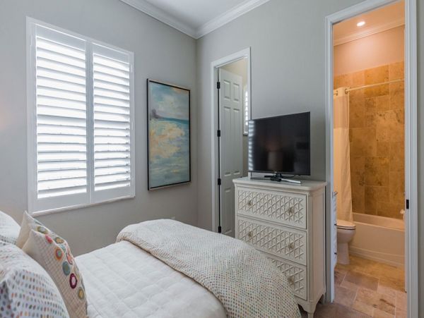 Naples Home 989899