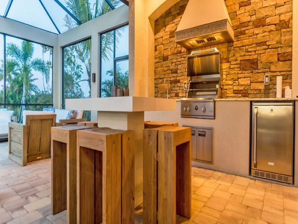 Naples Home 989899