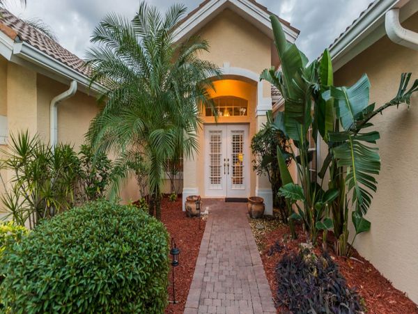 Naples Home 989900