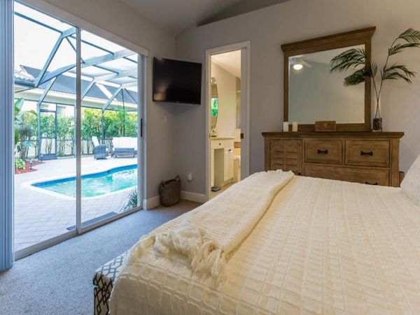 Naples Home 989900