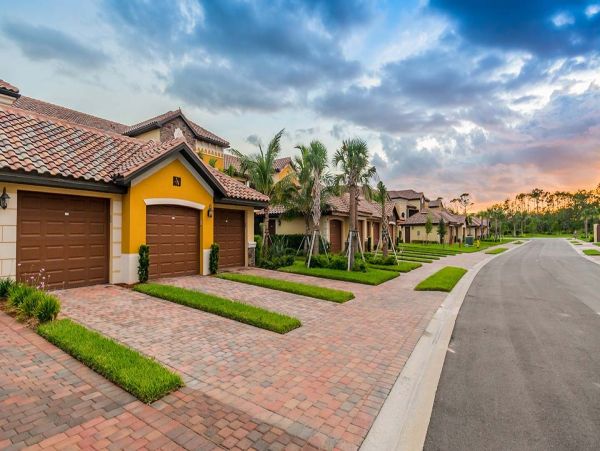 Naples Condo 989903
