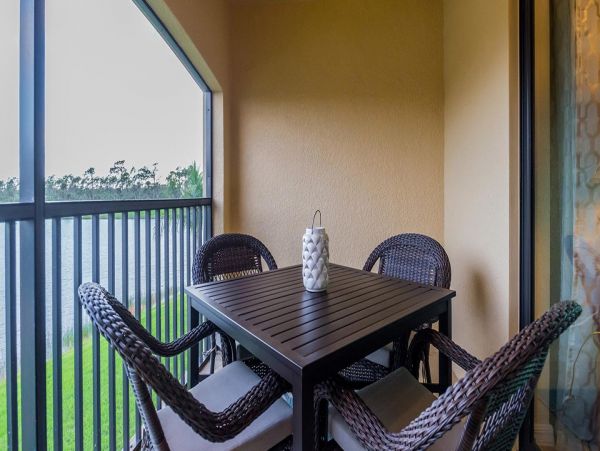 Naples Condo 989903