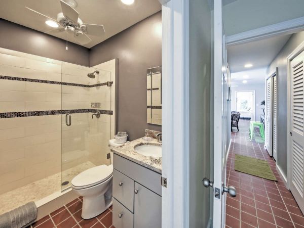 St. Thomas Home 989907