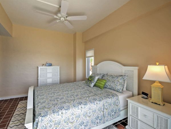 St. Thomas Home 989907