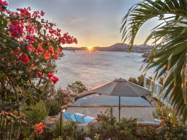 St. Thomas Home 989907