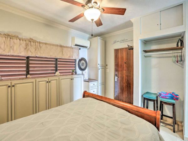 St. Thomas Condo 989909