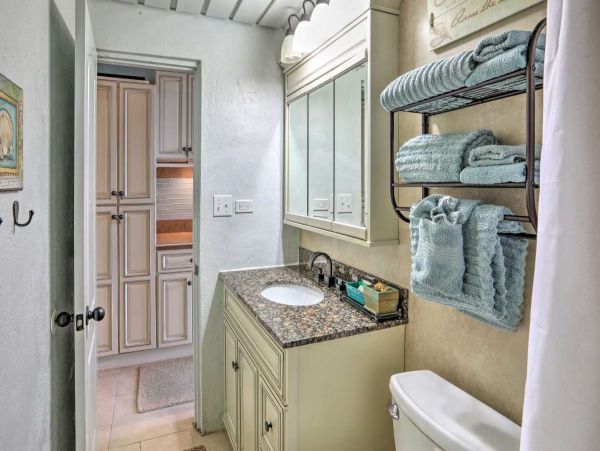 St. Thomas Condo 989909