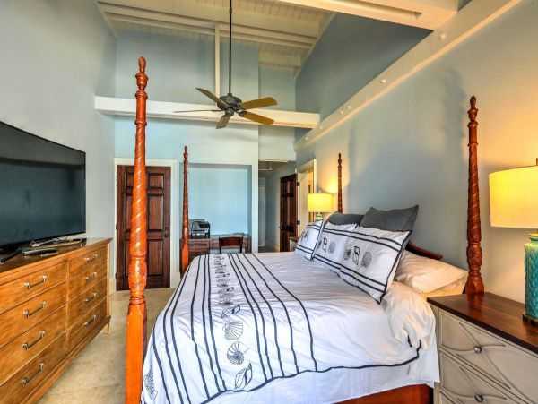 St. Thomas Condo 989913