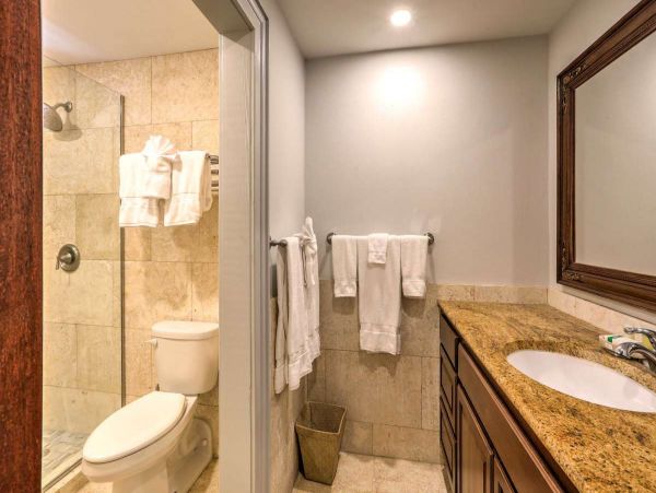 St. Thomas Condo 989913