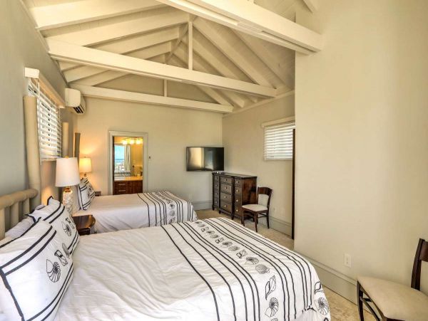 St. Thomas Condo 989913