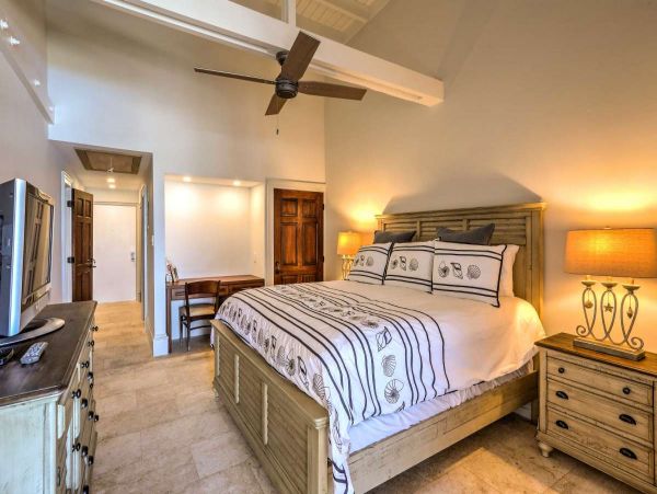 St. Thomas Condo 989913