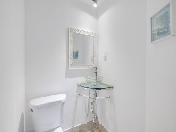 Short Walk to Beach West Palm Beach Vacation Condo