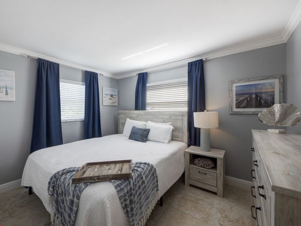 Short Walk to Beach West Palm Beach Vacation Condo