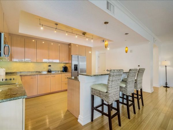 Crescent Beach Siesta Key Vacation Condo Two Bedrooms Sleeps 6