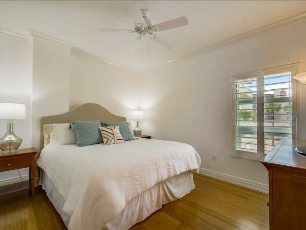 Crescent Beach Siesta Key Vacation Condo Two Bedrooms Sleeps 6