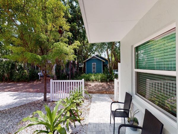 Beautiful Sarasota Vacation Condo Three Bedrooms