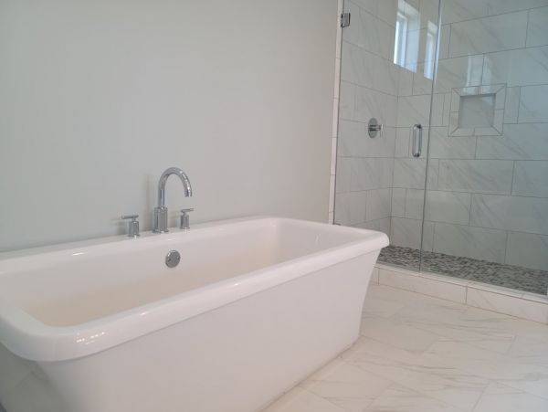 Beautiful Five Bedroom Miramar Beach Home with Communal Pool