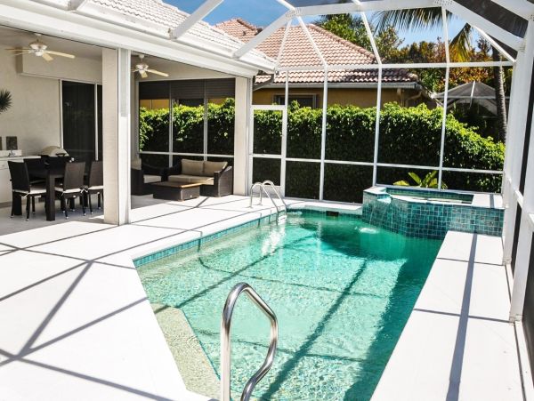 Marco Island Vacation Home 3 - Bedroom & Private Caged Pool
