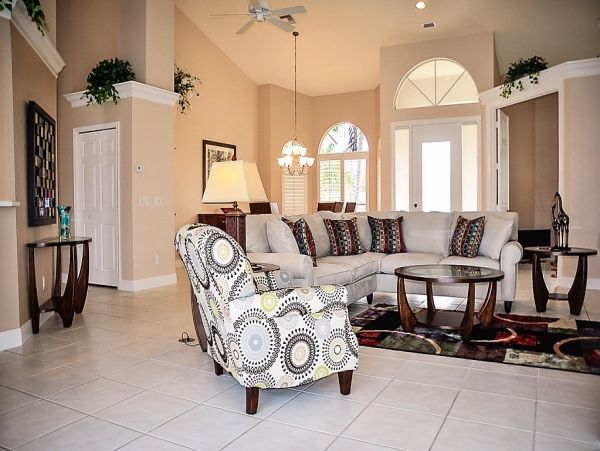 Marco Island Vacation Home 3 - Bedroom & Private Caged Pool