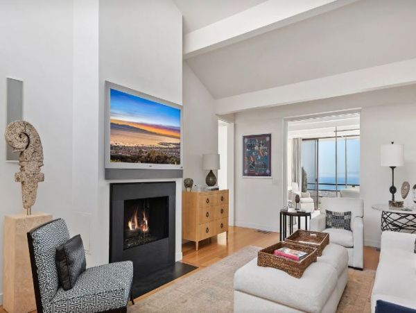 Modern Luxury Home Panoramic Ocean, City & Mountain Views!
