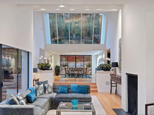 Modern Luxury Home Panoramic Ocean, City & Mountain Views!