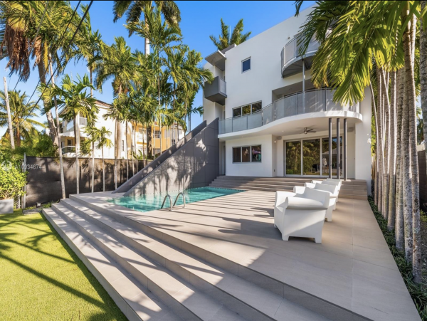 Private Estate Home Miami Coconut Grove