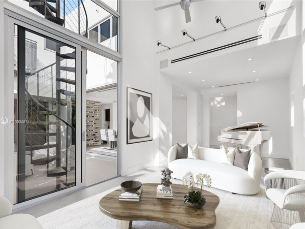Private Estate Home Miami Coconut Grove