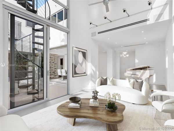 Private Estate Home Miami Coconut Grove