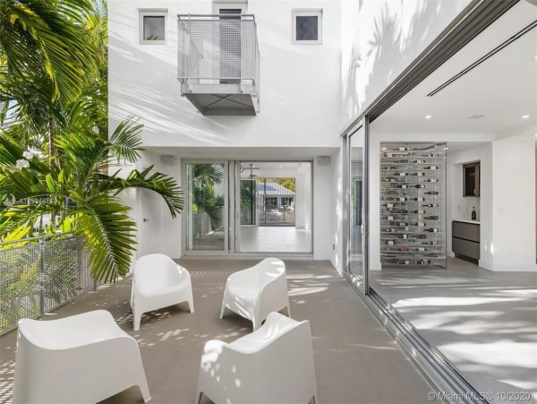 Private Estate Home Miami Coconut Grove
