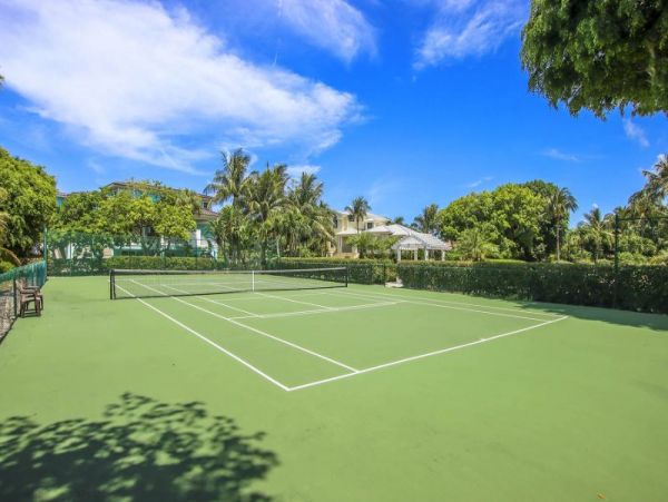 Short Walk to Beach Captiva Vacation Home Private Pool