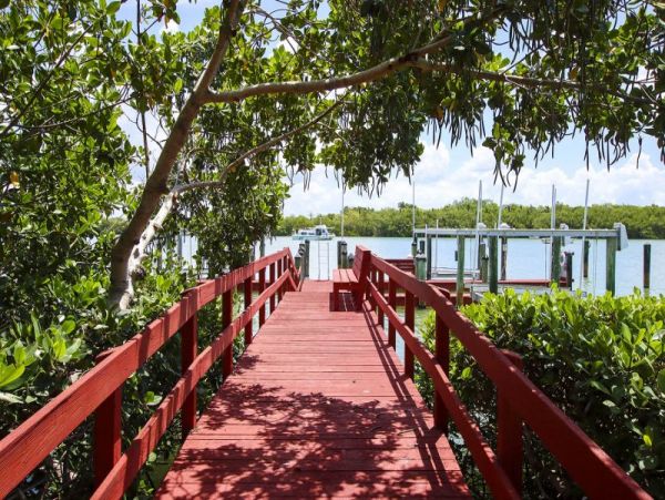 Short Walk to Beach Captiva Vacation Home Private Pool
