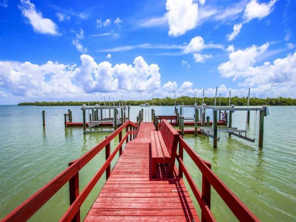 Short Walk to Beach Captiva Vacation Home Private Pool